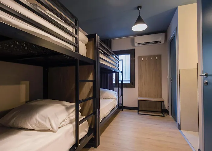 Font Andorra Hostel By Nexta